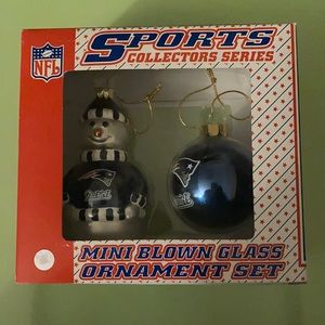 🪁 3 for $12 - NFL Patriots Mini Blown Glass Ornament Set